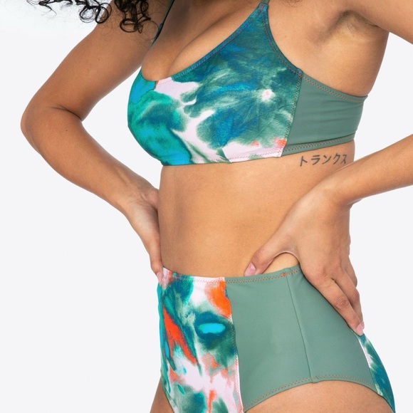 Tanya Taylor pink & green Maxine bikini top, bottoms and sarong set - Large NWOT - Picture 4 of 12